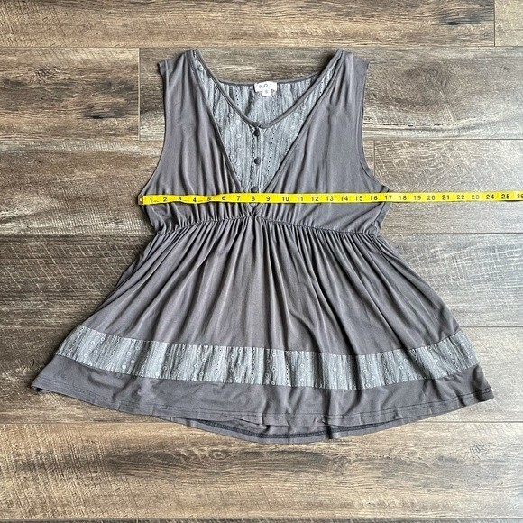 POL Button Front Sleeveless Raw Hem Racerback Top Grey Small - Picture 3 of 10